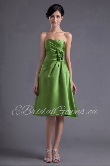 Satin Sweetheart Knee Length Dress with Hand-made Flowers