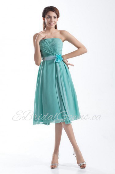 Chiffon Strapless Knee Length Dress with Hand-made Flower