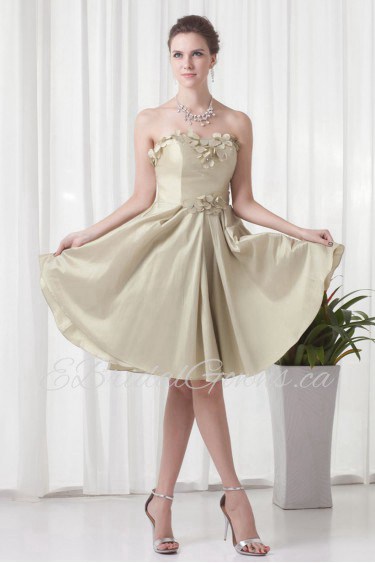 Taffeta Sweetheart Knee Length Dress with Embroidery