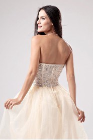 Yarn Sweetheart Short Ball Gown with Embroidery