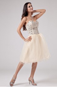 Yarn Sweetheart Short Ball Gown with Embroidery