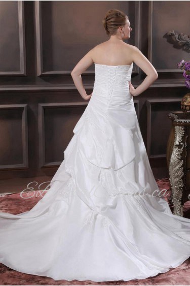 Embroiderd Beading Sweetheart Taffeta A-Line Plus Size Gown