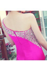 Satin One-shoulder Dress with Diamond