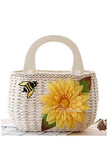 Women Straw Baguette Tote Beige