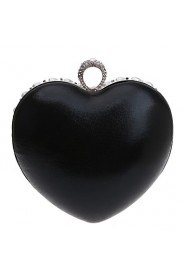 Women Heart shaped Pearl Diamonds Evening Bag