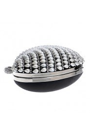 Women Heart shaped Pearl Diamonds Evening Bag