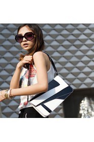 Women's Black&white Spring season Print Clutch