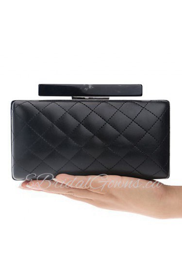 Women The Classic Case Grain Evening Bag