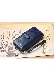 Women's Retro Carved Genuine Leather Wallets Clutch Purse Wristlets