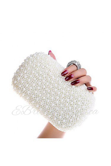 Women Metal Flap Clutch / Evening Bag White / Beige