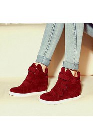 Women's Shoes Faux Wedge Heel Wedges / Round Toe Fashion Sneakers Casual Black / Red