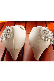 Women's Shoes Leather Low Heel Heels/Round Toe Pumps/Heels Wedding/Party & Evening White