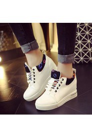 Women's Shoes Leatherette Wedge Heel Wedges / Comfort Fashion Sneakers Outdoor / Casual Black / White