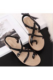 Women's Shoes Beach Patent Leather Flat Heel Toe Ring / Comfort Sandals Outdoor / Casual Black / White