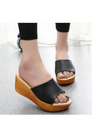 Women's Shoes Patent Leather Wedge Heel Peep Toe / Flip Flops / Comfort Sandals Casual Black / White / Silver / Orange