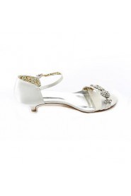 Women's Shoes Silk / Leatherette Low Heel Heels Heels Wedding / Party & Evening / Dress White / Beige