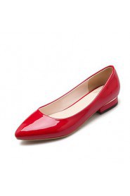 Women's Shoes Patent Leather Low Heel Pointed Toe Heels Office & Career / Party & Evening / Dress / Blue / Pink / Red /