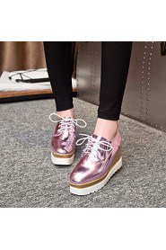 Women's Shoes Patent Leather Platform Creepers Fashion Sneakers Office & Career / Dress / Casual Pink / Gold