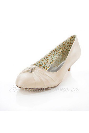 Women's Shoes Silk / Leatherette Low Heel Heels Heels Wedding / Party & Evening / Dress White / Beige