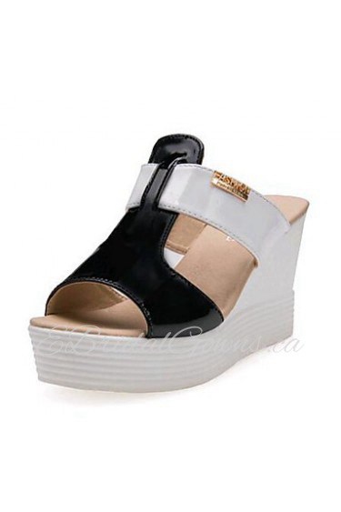 Women's Shoes Leatherette Wedge Heel Wedges / Heels Sandals / Slippers Outdoor / Casual Black / White