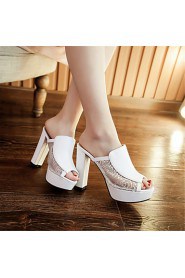 Women's Shoes / Patent Leather Chunky Heel Heels / Peep Toe Sandals Office & Career / Party & Evening / White