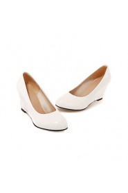 Women's Shoes Patent Leather Wedge Heel Round Toe Heels Dress / Casual Black / Pink / White / Beige