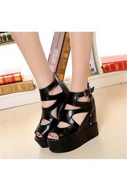 Women's Shoes Leatherette Wedge Heel Wedges Sandals Outdoor / Casual Black / White / Silver