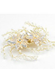 Bride's Flower Shape Crystal Rhinestone Hair Wedding Accessories Hair Combs 1 Piece