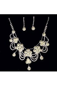 Jewelry Set Women's Anniversary / Wedding / Engagement / Birthday / Gift / Party Jewelry Sets Alloy Imitation Pearl / RhinestoneNecklaces