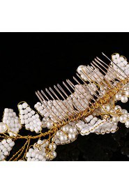 Bride's Flower Shape Beads Rhinestone Hair Wedding Accessories Hair Combs 1 Piece