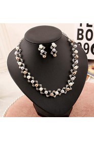 Jewelry Set Women's Anniversary / Wedding / Engagement / Party / Special Occasion Jewelry Sets Imitation Pearl Pearl Earrings / Necklaces