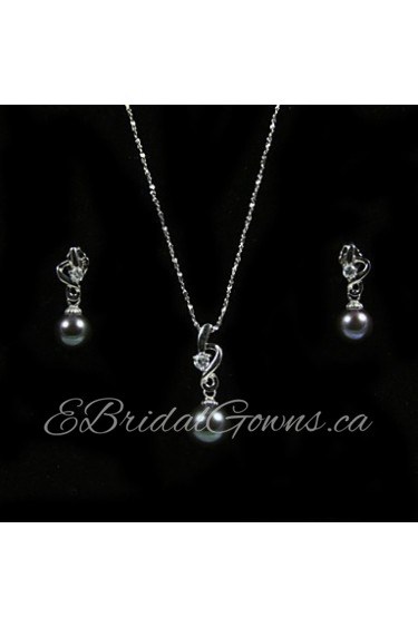 Gorgeous 14K/20 Black 7.5 - 8mm Freshwater Pearl Necklace And Earrings Set