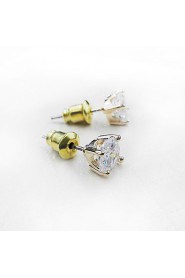 Women's Minimalist Four Claw Zircon 18K Gold Hypoallergenic Earrings