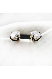 Women's Minimalist Four Claw Zircon 18K Gold Hypoallergenic Earrings