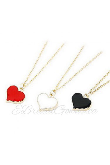 Fashion Sweet Gilt Edged Heart Shape Necklace