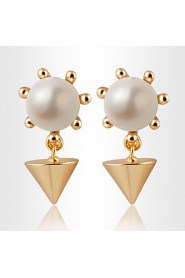 Pyramidal Geometry Pearl Earring High-grade Metal Jewelry