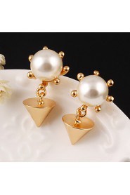 Pyramidal Geometry Pearl Earring High-grade Metal Jewelry