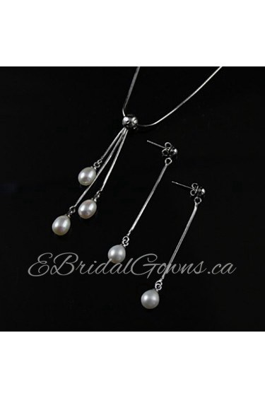 White A Pearl Necklace With Silver Chain Matching Earring