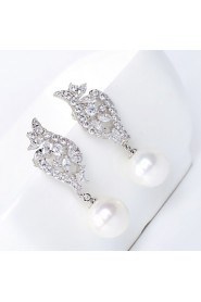 Newest Design FashionWomen Zircon Earrings with 925 Silver