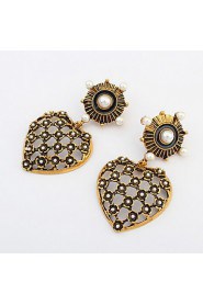 Retro Women Accessories Hollow Heart Shaped Imitation Pearl Pierced Alloy Drop Earrings Summer Style