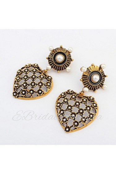 Retro Women Accessories Hollow Heart Shaped Imitation Pearl Pierced Alloy Drop Earrings Summer Style