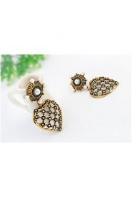 Retro Women Accessories Hollow Heart Shaped Imitation Pearl Pierced Alloy Drop Earrings Summer Style