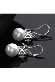 Fashionable Round Pearl Bowknot Earrings (More Colors)