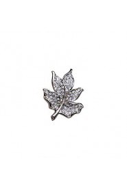 Maple Leaf Brooch (1Pc)