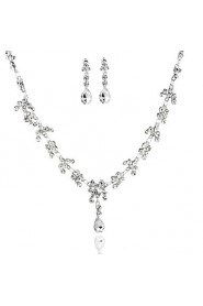 Graceful Ladies'/Women's Alloy Wedding/Party Jewelry Set With Rhinestone