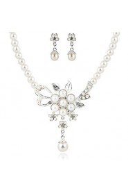 Beautiful Clear Crystals And Imitation Pearls Wedding Jewelry Set,Including Necklace And Earrings