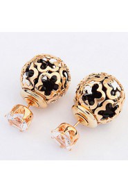 Spherical Hollow Flower Personalized Diamond Earrings Both Sides