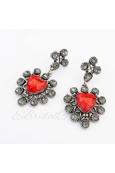 Vintage Women Beautiful Red Rhinestone Heart-shaped Pierced Drop Earrings Fashion Party Weeding Jewelry