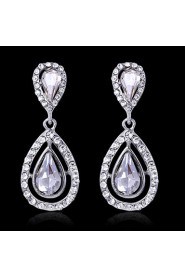 Luxury Drops Shape Cubic Zrconia Crystal Drop Earrings Jewelry for Lady(4.6*2)