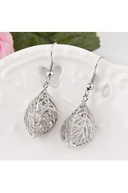 Fashion Hollow Out Metal Leaves Earrings